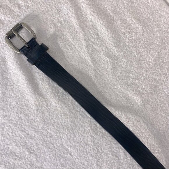 Levi’s Black Leather Belt - Picture 4 of 16